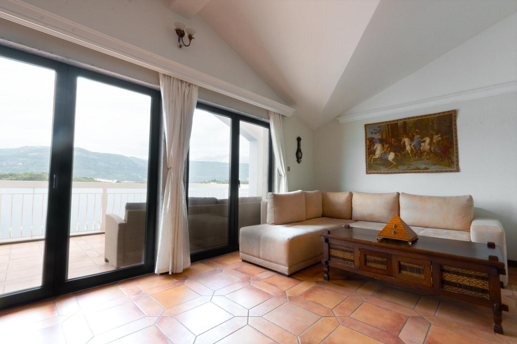 Apart-Hotel Villa Lav Nova Pec Exterior photo